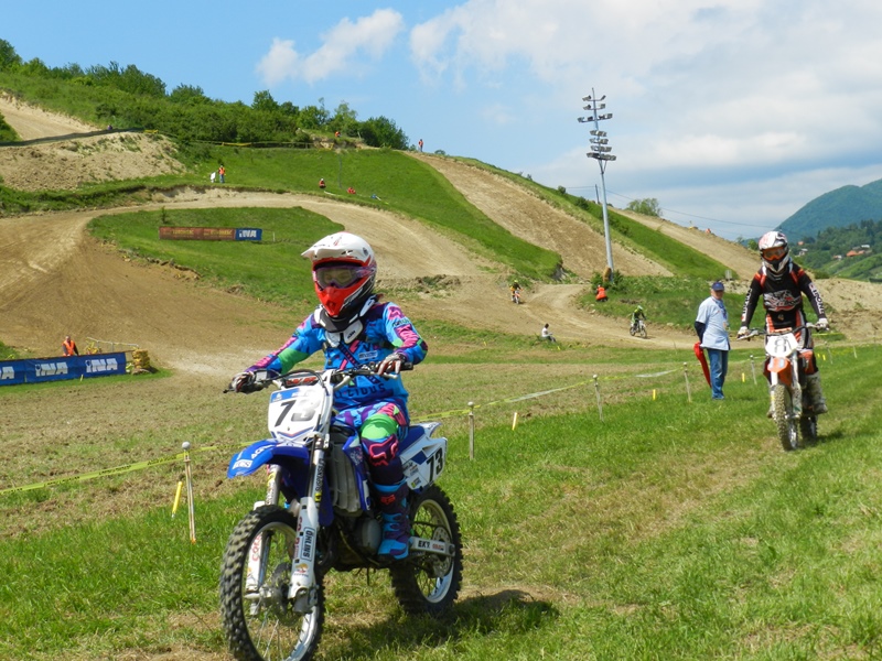 moto 4